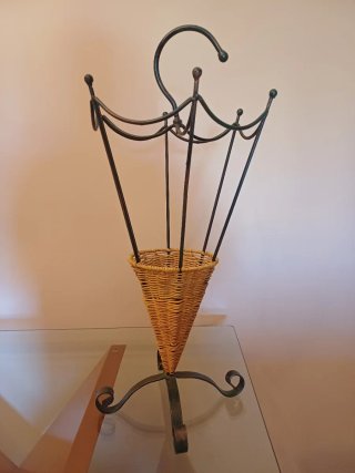 Paragüero hierro y mimbre