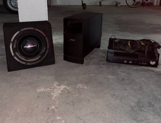 Sistema de Sonido subwoofer y amplificador