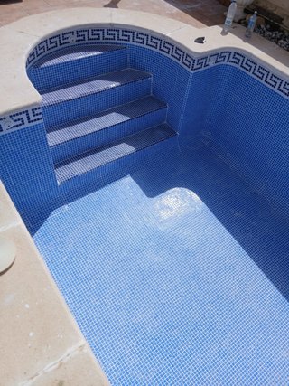 Limpieza y rejuntado de piscinas