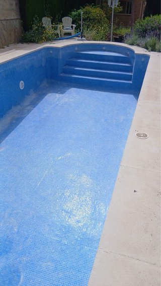 Limpieza y rejuntado de piscinas
