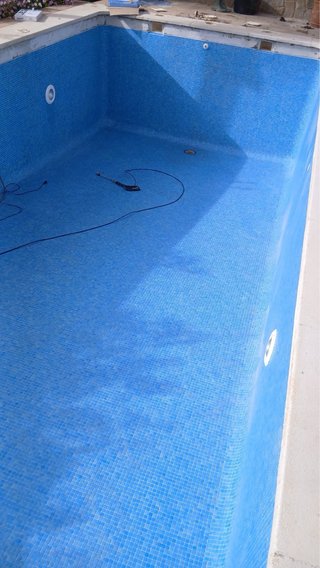 Limpieza y rejuntado de piscinas