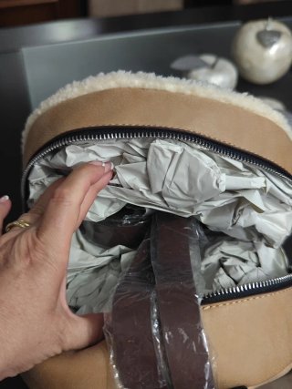 Mochila Parfois Beige y Marrón con Borrego