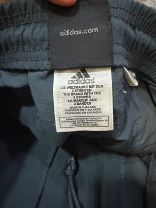 Pantalón corto Adidas negro vintage