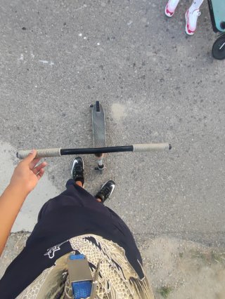 Patinete Mongoose park