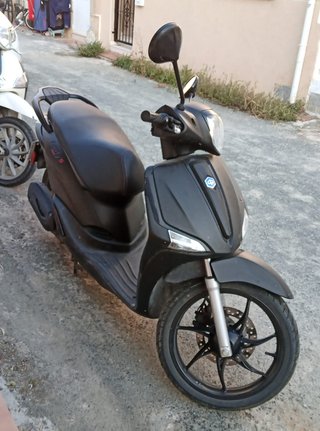 MOTO PIAGGIO LIBERTY 2025
