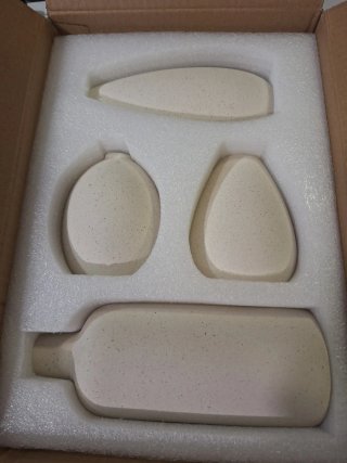 Jarrón de cerámica beige