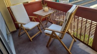 Mesa y Sillas Balcón Madera Incl pillows