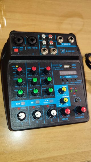 Mesa de mezclas Qmini Mixer Q