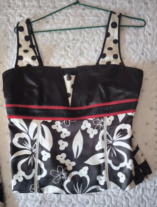 CONJUNTO FIESTA FALDA Y TOP ESTAMPADO FLORAL