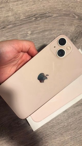iPhone 13 Rosa  Precio negociable