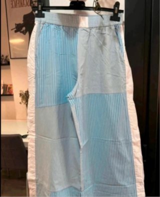Pantaloni Zara blu a righe