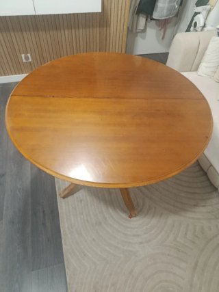 Mesa de comedor extensible de madera