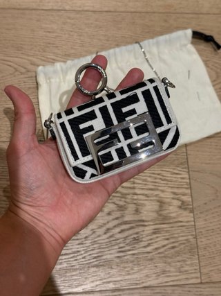 Borsa Fendi Nano Baguette Bianco Nero