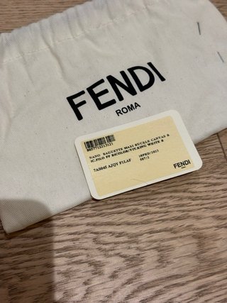 Borsa Fendi Nano Baguette Bianco Nero