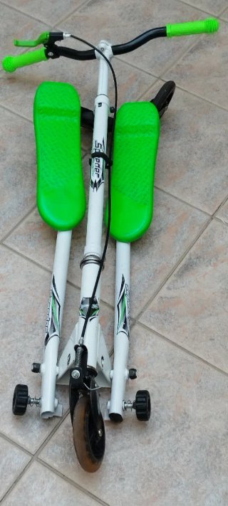 PATINETE SCOOTER DE 3 RUEDAS PLEGABLE