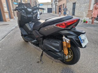 Yamaha XMAX-400 Maxi Scooter 2014