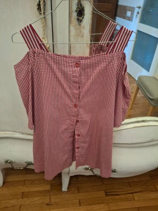 Camicia a quadretti rossa e bianca
