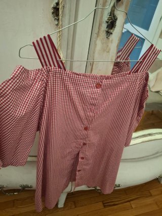 Camicia a quadretti rossa e bianca