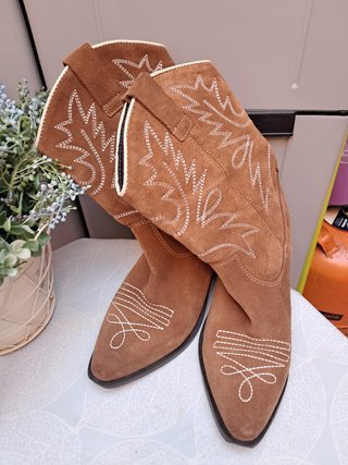 Botines camperos marrones