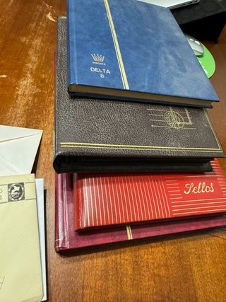 Cientos de Sellos, 4 álbumes y filoestuches