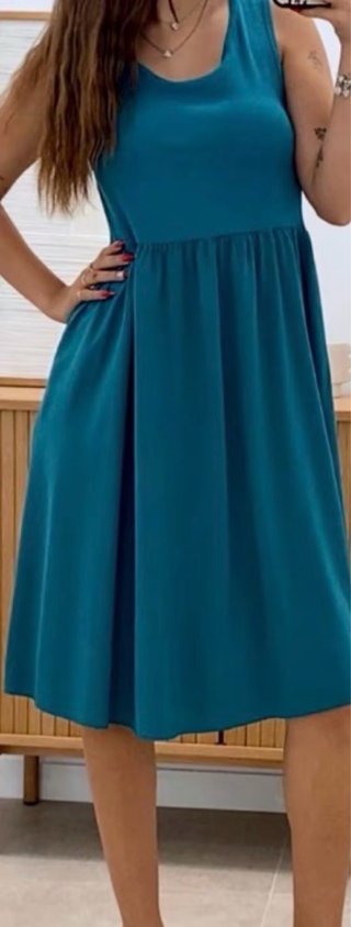 Vestido midi turquesa