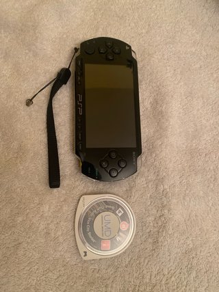 Sony PSP 1004 + GTA VCS + Caricabatterie nuovo in scatola