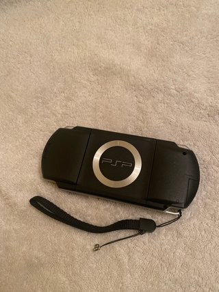 Sony PSP 1004 + GTA VCS + Caricabatterie nuovo in scatola