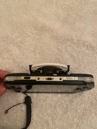 Sony PSP 1004 + GTA VCS + Caricabatterie nuovo in scatola