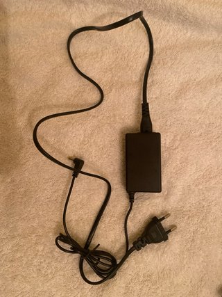 Sony PSP 1004 + GTA VCS + Caricabatterie nuovo in scatola