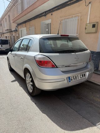 Opel Astra 2004