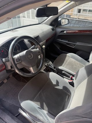 Opel Astra 2004