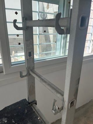 Andamio de aluminio con plataforma