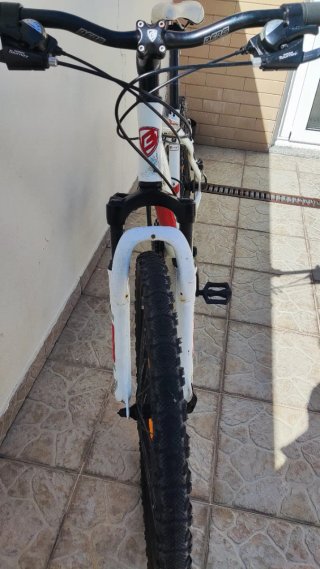 Bicicleta Berg Trailrock 1.3 Shimano