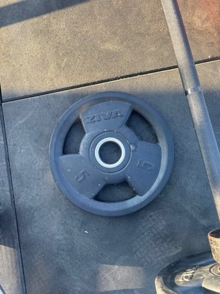 Gimnasio casa con peso