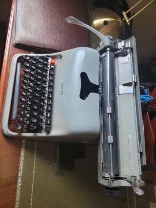 Máquina de escribir Lexicon 80