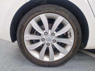 KIA Carens 2016