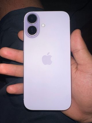 iPhone 17 Morado nuevo con su caja origianl