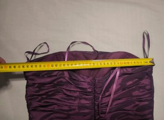 VESTIDO FIESTA MORADO CORTO CON VOLANTES