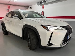 Lexus UX 2022