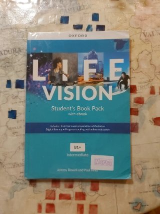 Life Vision Intermediate Student's Book pack B1+