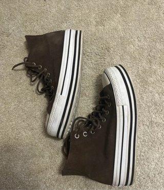 Converse plataforma marrones y blancas