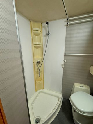 Autocaravana perfilada cama isla garaje xxl litio