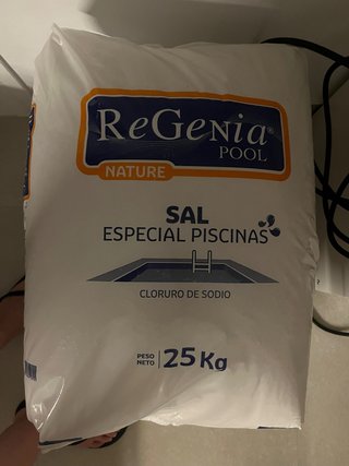 Sal para piscinas ReGenia 25 Kg