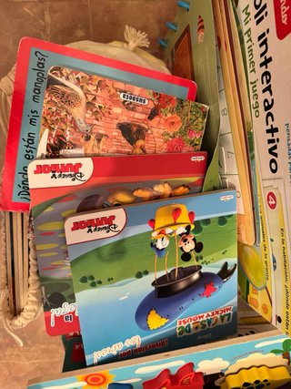 Lote puzzles Goula 1-5 y juguetes