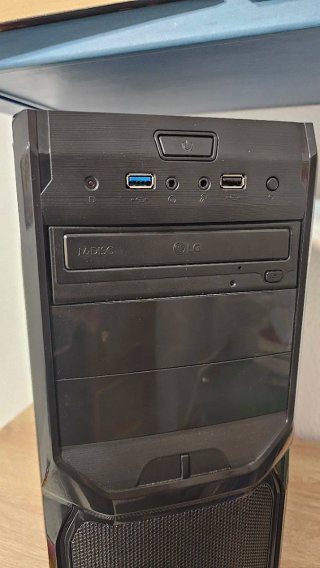 Caja + lector PC Aerocool V3X Negra