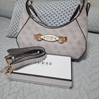 Bolso Guess Beige y Dorado