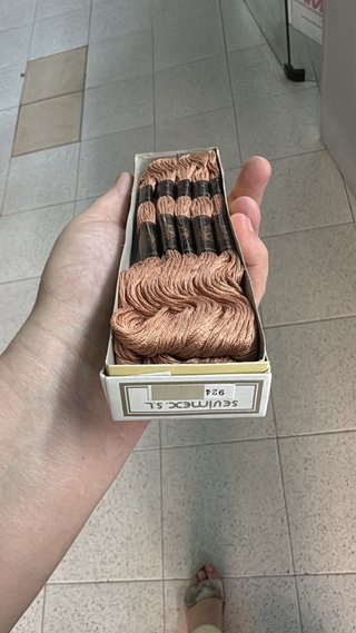 Ultimas UNIDADES/ Madejas para bordar y coser