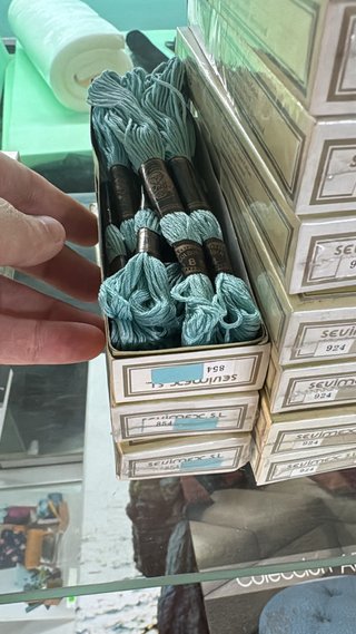 Ultimas UNIDADES/ Madejas para bordar y coser