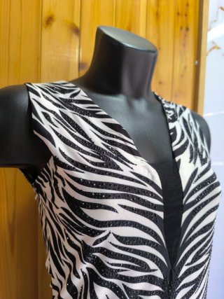 Vestido elegante cebra