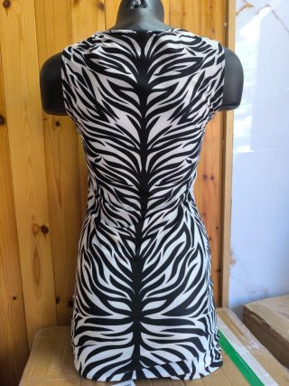 Vestido elegante cebra